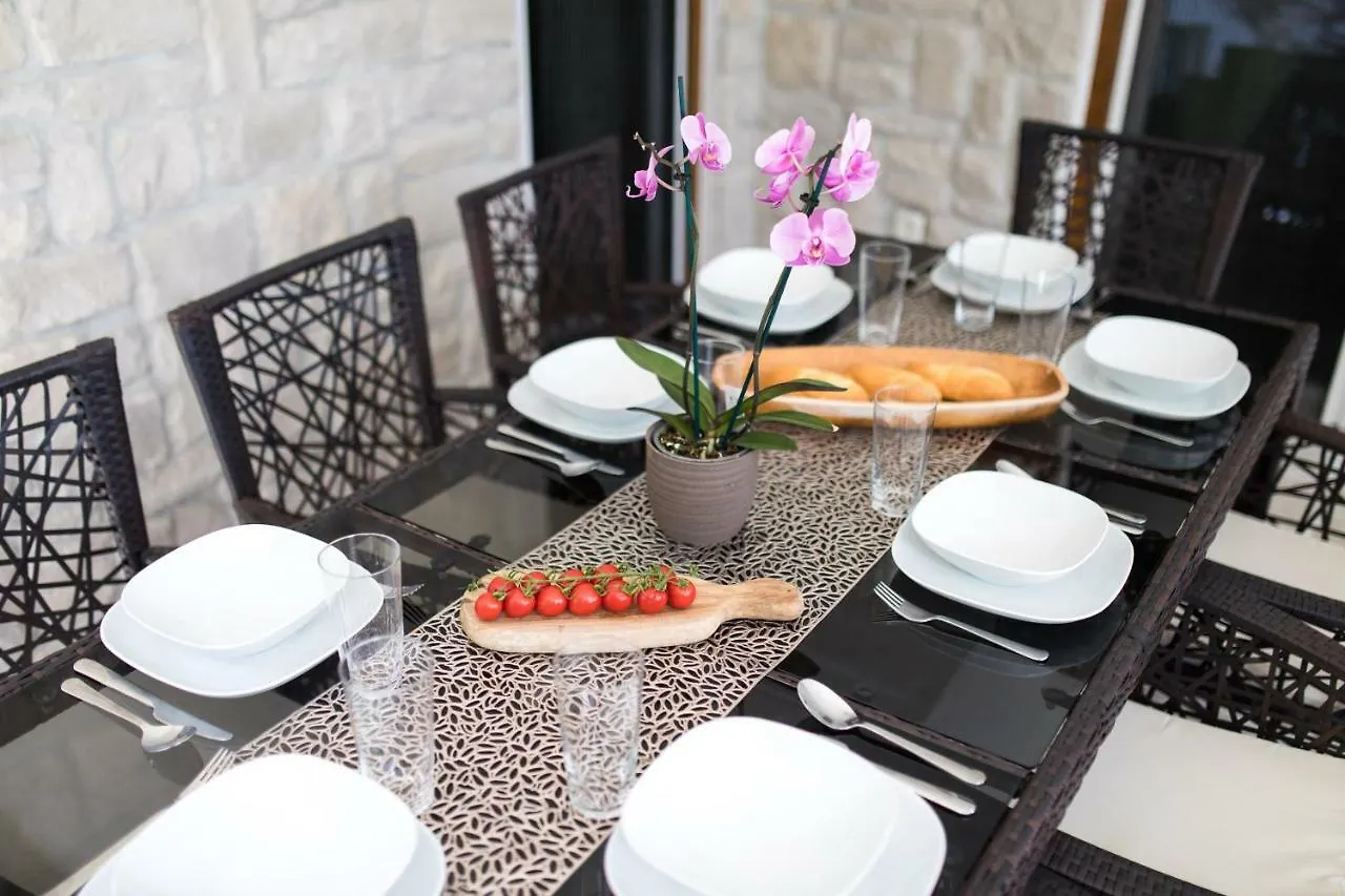 Casa Maya Opatija Villa 0*,